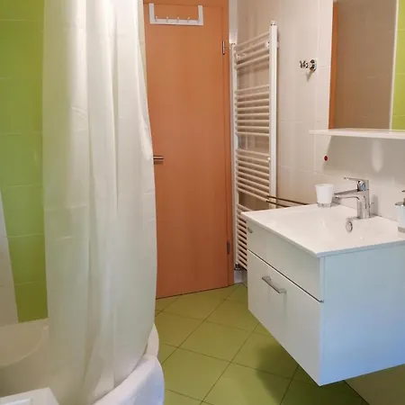 Vrh Apartment *