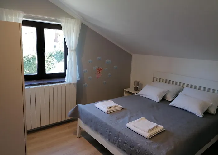 Apartament Vrh *